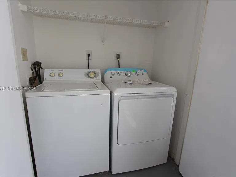 2890 N Oakland Forest Dr #206 — Photo 12
