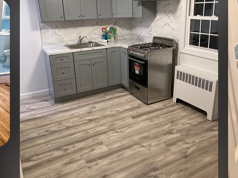 1st image of 29 Lexington Ave