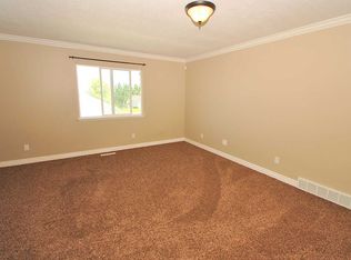 3726 S Sunrise Dr, Saratoga Springs, UT 84045