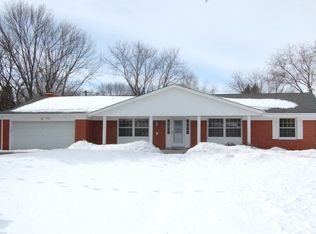 9261 N 60th St, Brown Deer, WI 53223