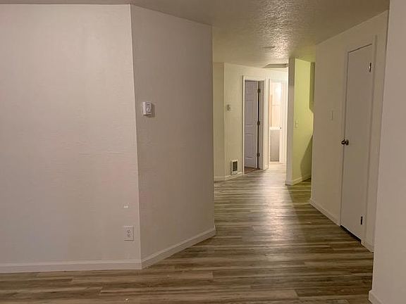 2nd image of 2708 Lincoln Way #E20