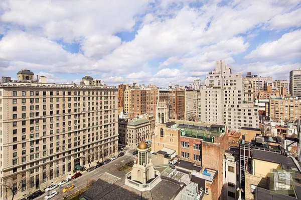 Sold by Halstead Real Estate | media 18