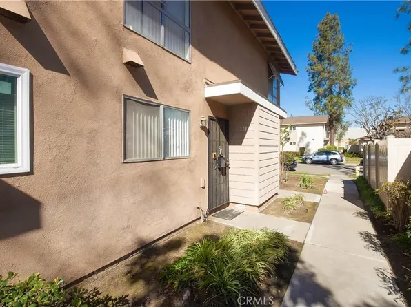 13428 1/4 Village Dr, Cerritos, CA 90703