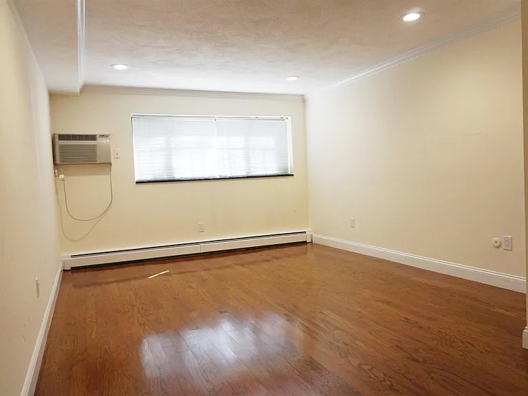 6 Blair Pl #3 — Photo 10