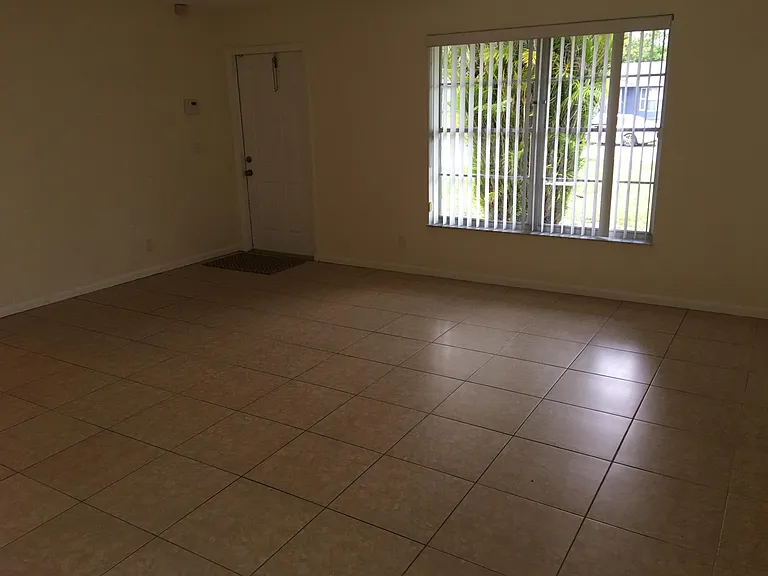 8842 SE Sandcastle Cir — Photo 6