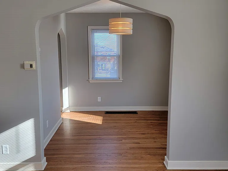 813 N 48th St — Photo 10