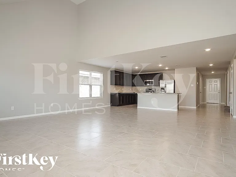 29018 Innes Park Pl — Photo 3