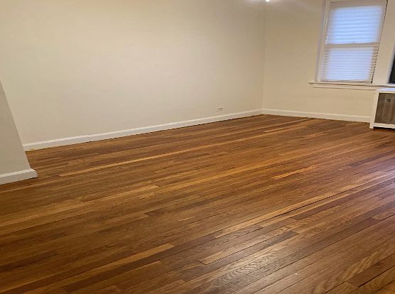 4th image of 214 Rockland Ave #2A