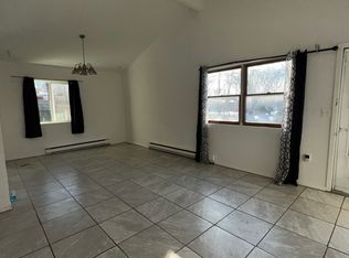 325 Middle Island Rd #1, Medford, NY 11763