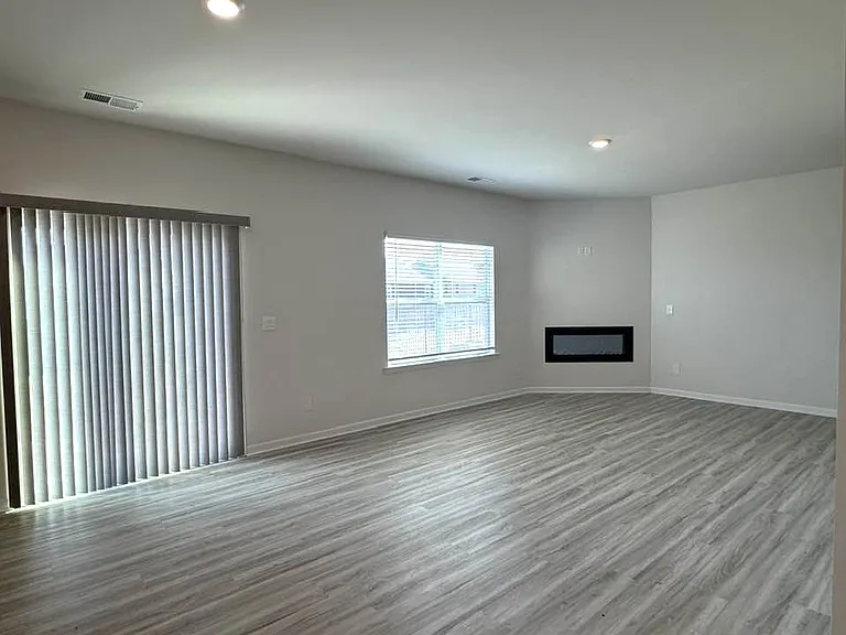7898 Old Brook Rd — Photo 9