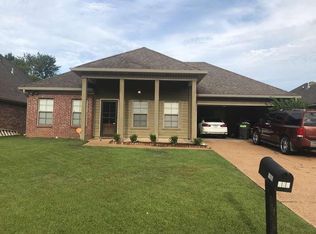 605 Oakview Way, Byram, MS 39272