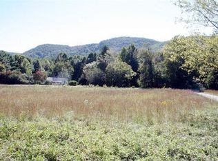 333 Cantrell Loop Rd, Hendersonville, NC 28739