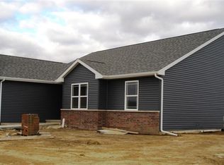 1421 Campbell Dr, Washington, IA 52353