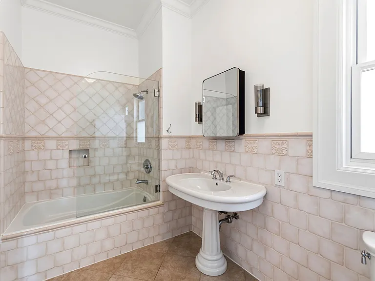 2854 Sacramento St — Photo 20