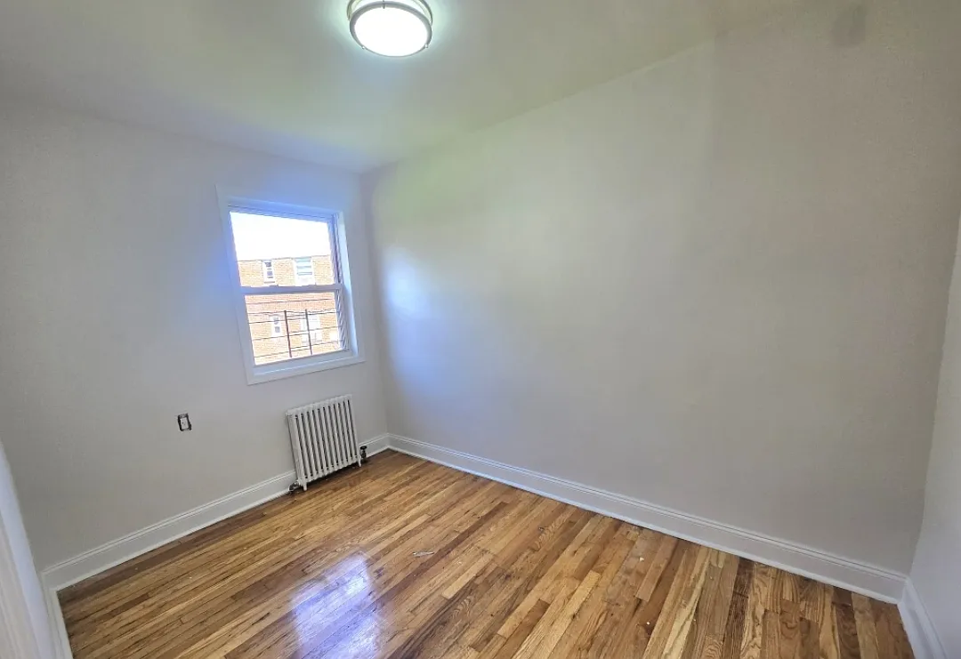 2 bed, 855 sqft, $2,698 — Photo 3