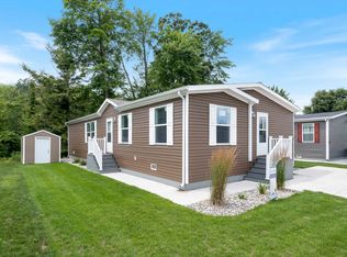 108 San Souci Dr NW, Sparta, MI 49345