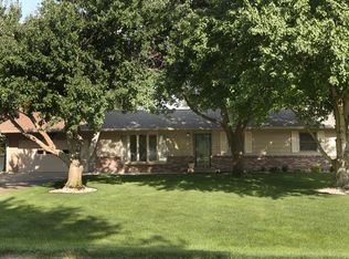 3703 Lakeview Dr, Norfolk, NE 68701