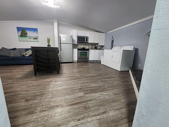 3rd image of 5150 Boggy Creek Rd #1