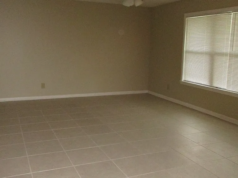 1604 Gary Ave — Photo 6