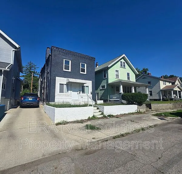 361 S Harris Ave #A — Photo 1
