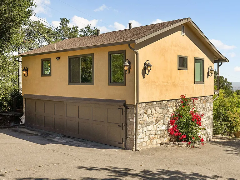 Guest house