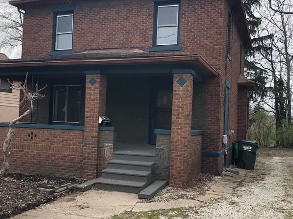 (undisclosed Address), Barberton, OH 44203