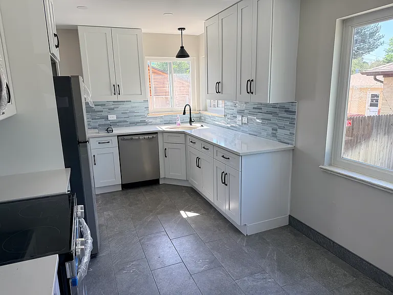 3540 S Marion St — Photo 4