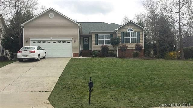 1st image of 826 Savannah Place Dr #40