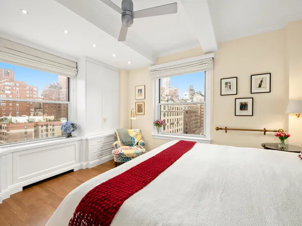 135 East 74th Street image 8 of 11