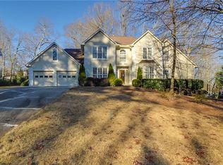 2070 Trotters Ridge Way, Roswell, GA 30075