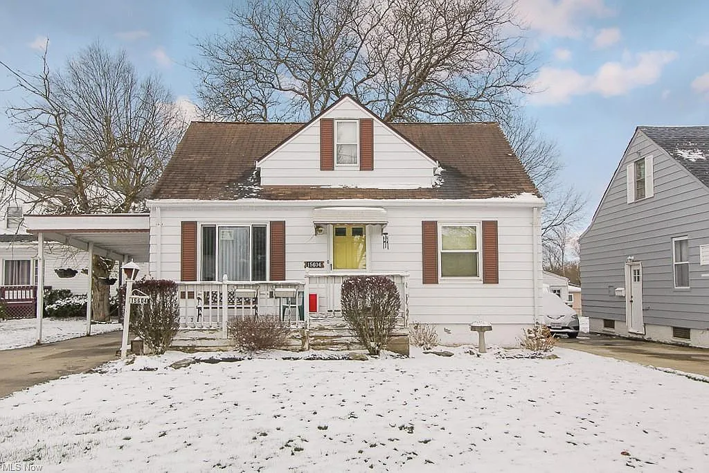 15604 Corkhill Rd photo 1