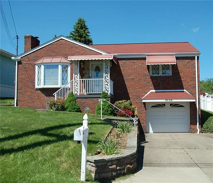 5229 E Willock Rd photo 1