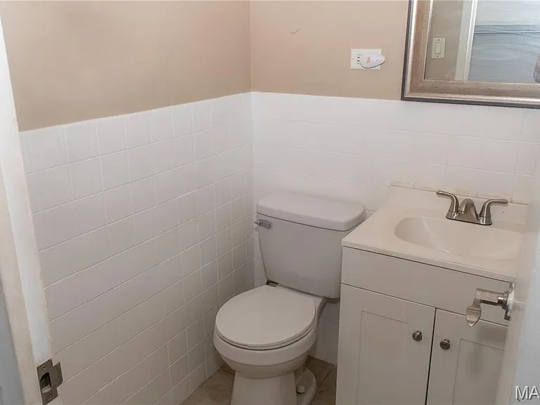 210 N 17th St #808 — Photo 12