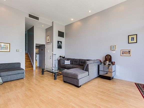 5th image of 334 W Medlock Dr Unit C203