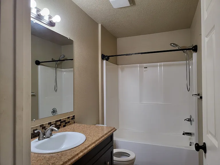 476 Marino Dr N — Photo 14