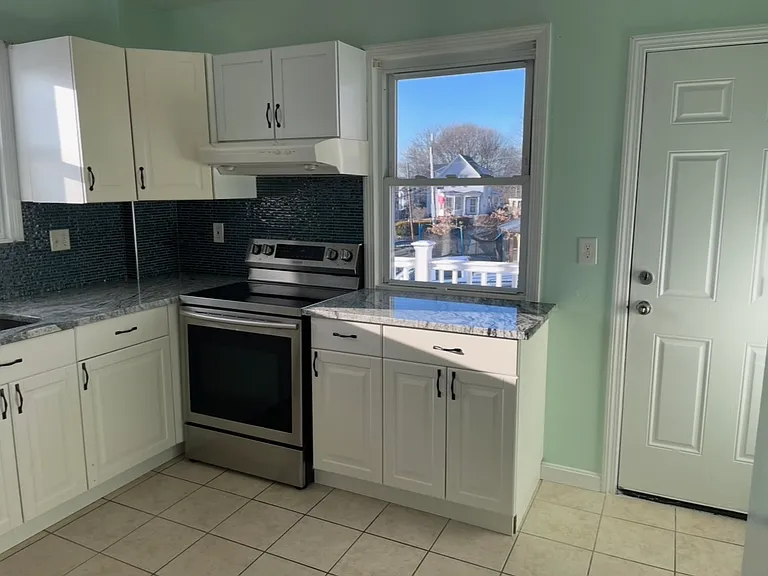 94 Beacon Hill Ave #1 — Photo 8