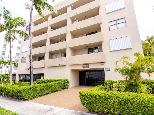 7125 Bay Dr APT 404, Miami Beach, FL 33141