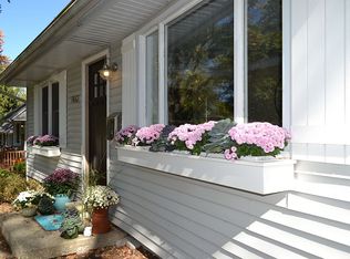 1442 Eastlawn Rd SE, East Grand Rapids, MI 49506