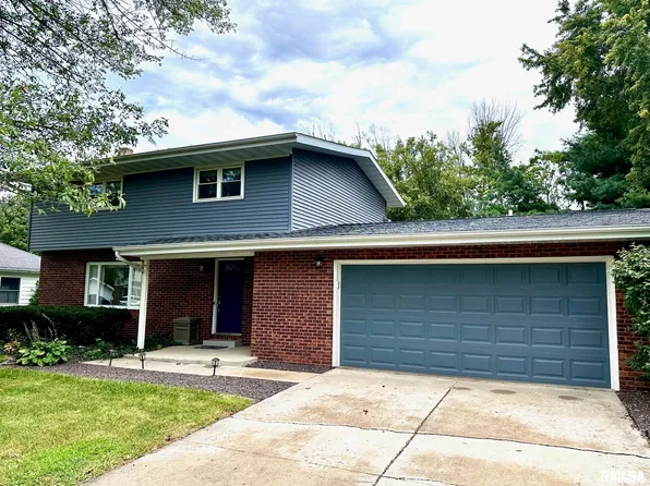 34 Ivywood Dr, Jacksonville, IL 62650
