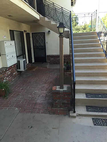 112 N Mar Vista Ave Photo 1