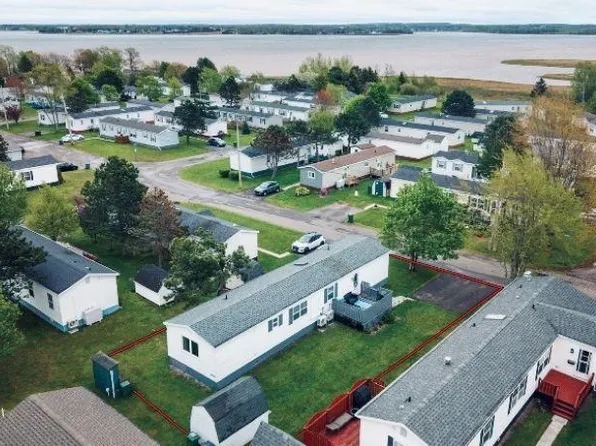 86 Mariner Dr, Charlottetown, PE C1C 1M2