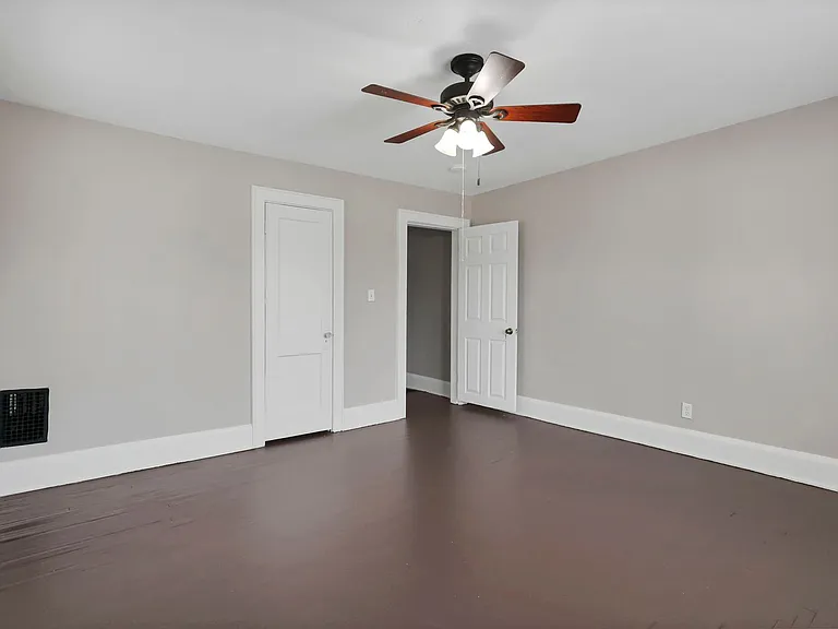 2709-2711 Sullivant Ave — Photo 21