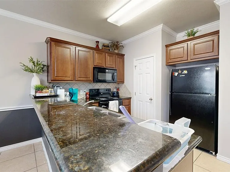 141 Forest Dr — Photo 5