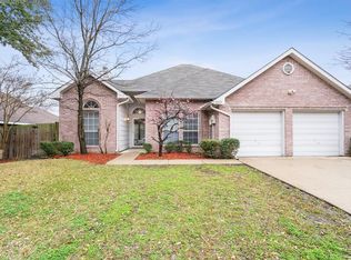 9205 Oak Hollow Dr, Rowlett, TX 75089