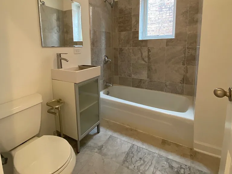 2441 N Mozart St — Photo 19