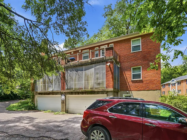 3524 Hazelwood Ave #1 — Photo 35