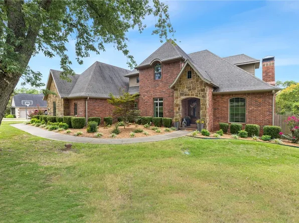 2767 N Altus Dr, Fayetteville, AR 72703