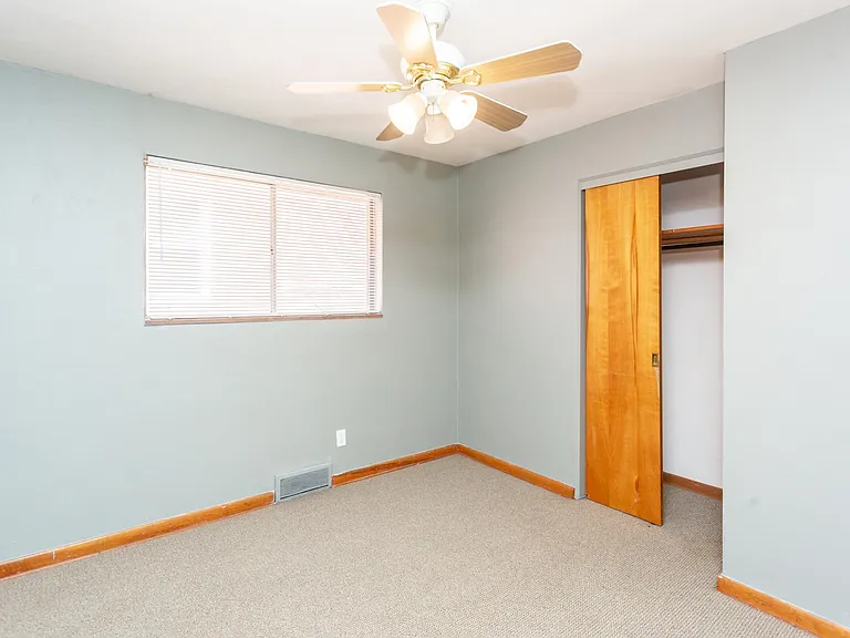 7507 Devonshire Ave — Photo 10