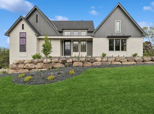 2850 Victoria St N, Saint Paul, MN 55113