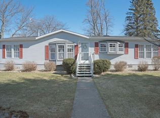 46564 Lakeview Dr, Decatur, MI 49045